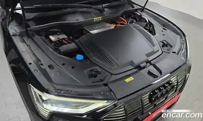 Audi e-tron 2020 0.2 автомат (гидро), миниатюра 6