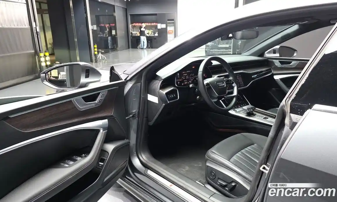 Audi A7 2022 3.0 автомат (гидро), фото 13