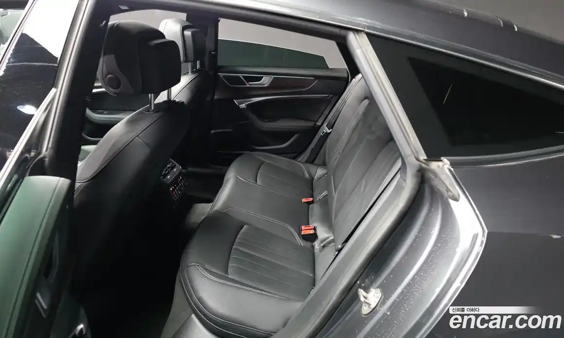 Audi A7 2022 3.0 автомат (гидро), фото 16