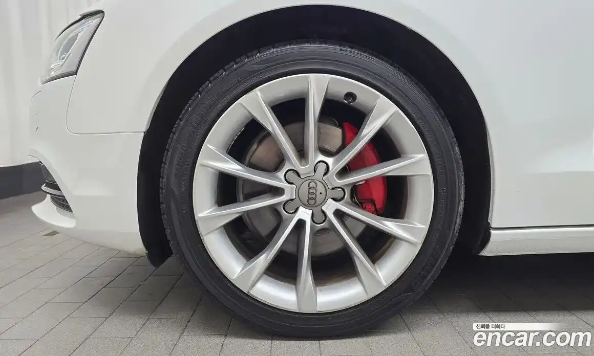 Audi A5 2012 2.0 автомат (гидро), фото 5