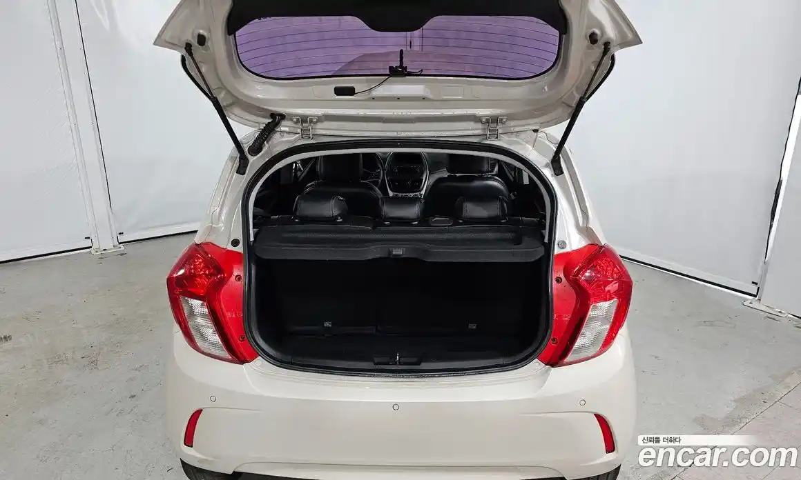 Chevrolet Spark 2018 1.0 автомат (гидро), фото 20