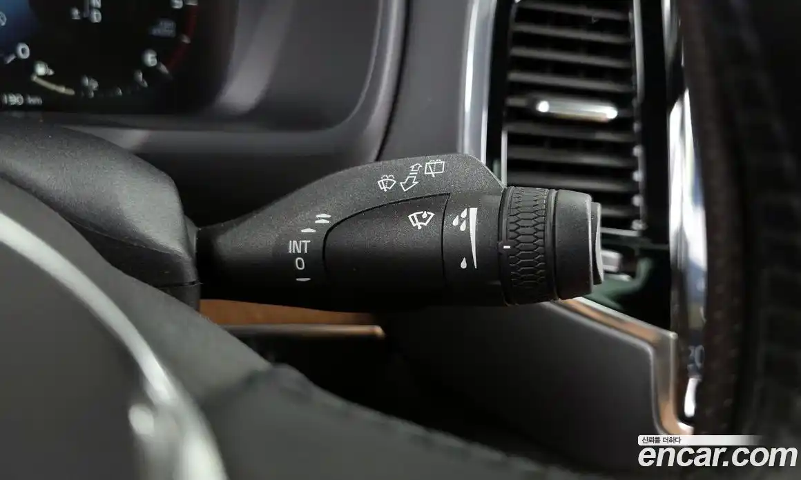 Volvo XC90 2019 2.0 автомат (гидро), фото 29