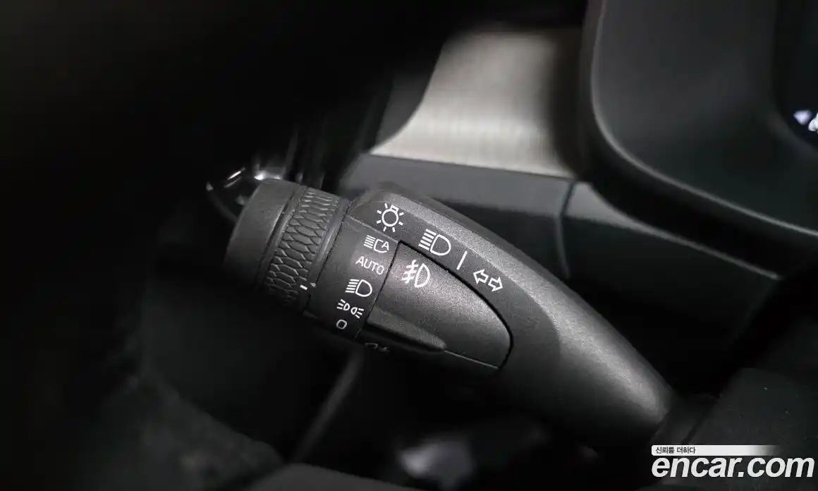 Volvo XC40 2021 2.0 автомат (гидро), фото 26