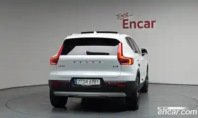Volvo XC40 2021 2.0 автомат (гидро), миниатюра 3