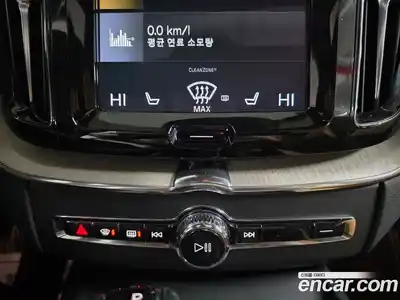 Volvo XC60 2020 2.0 автомат (гидро), миниатюра 11