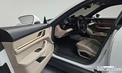 Porsche Taycan 2023 0.1 автомат (гидро), миниатюра 12