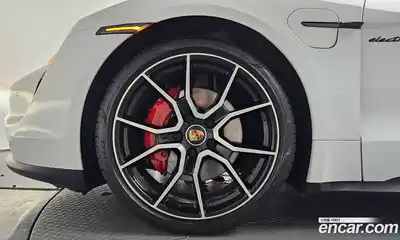 Porsche Taycan 2023 0.1 автомат (гидро), миниатюра 4