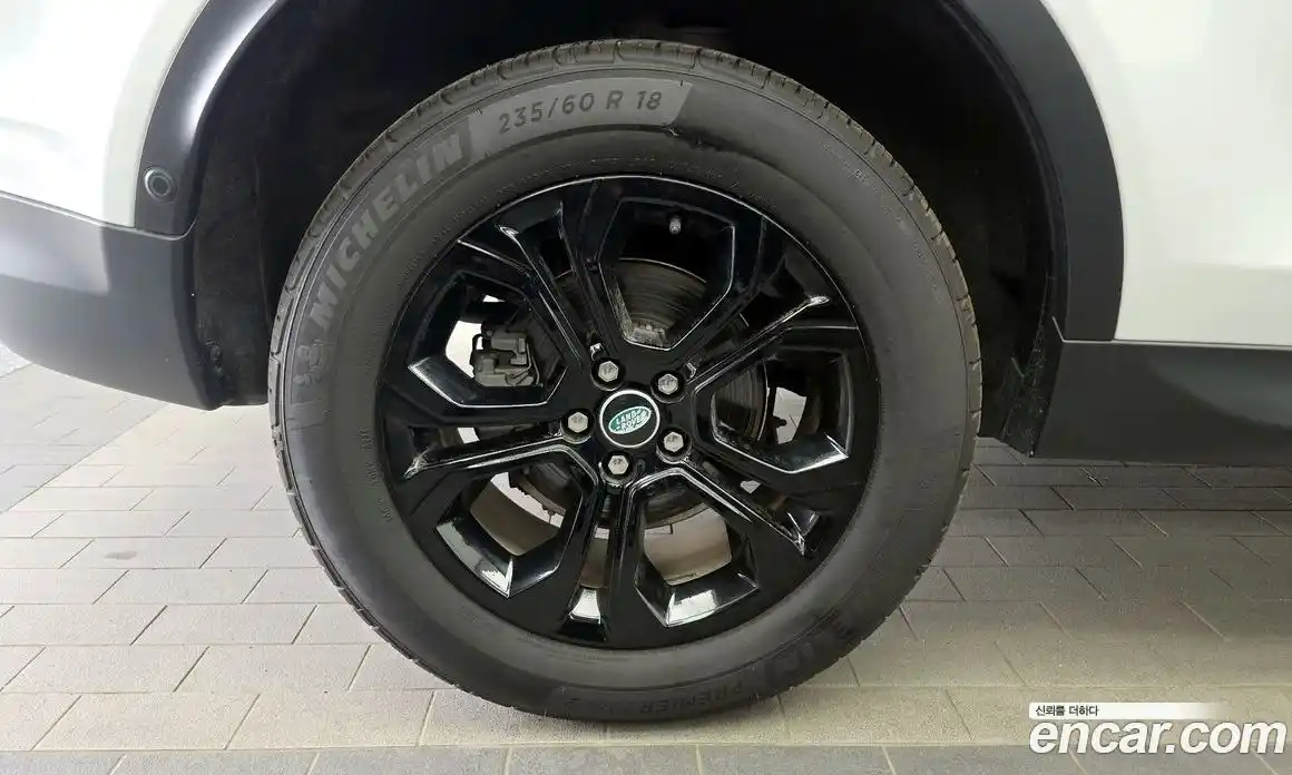 Land Rover Discovery Sport 2021 2.0 автомат (гидро), фото 5