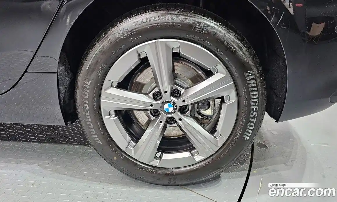 BMW 2 серия 2024 2.0 автомат (гидро), фото 7