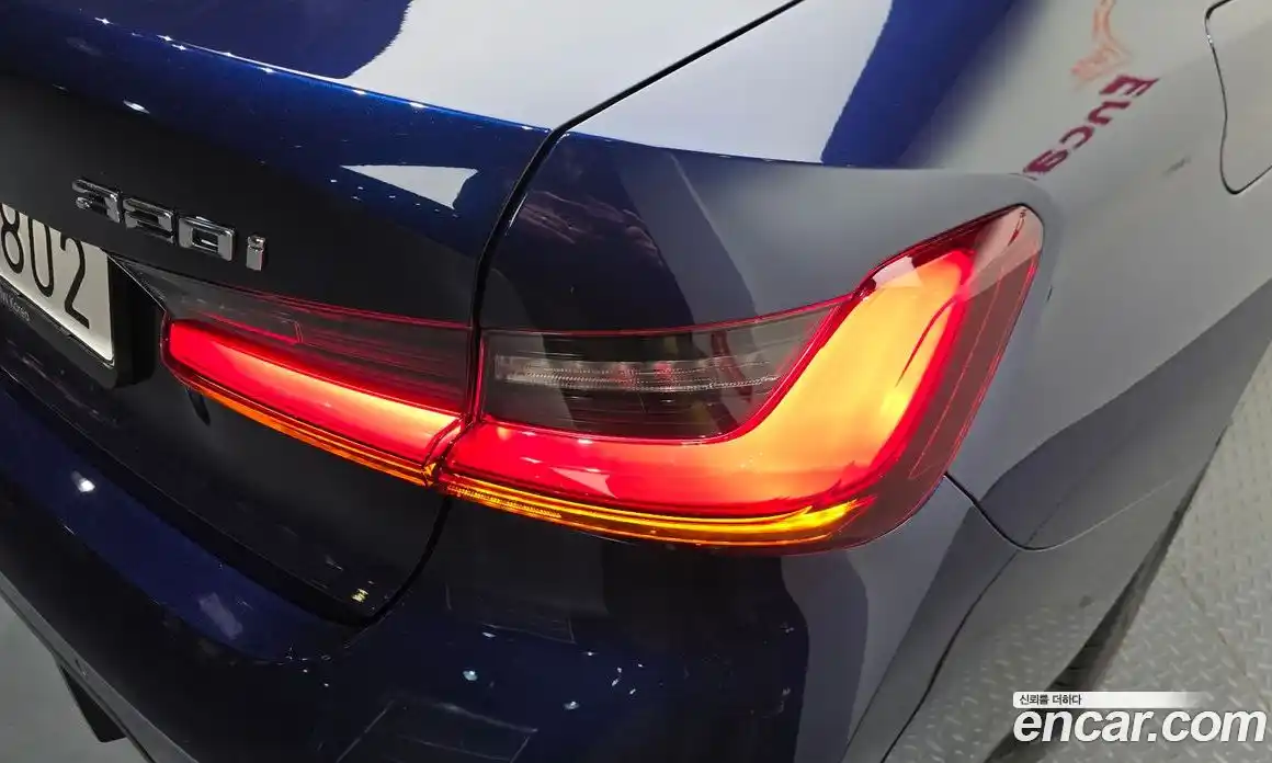 BMW 3 серия 2025 2.0 автомат (гидро), фото 8