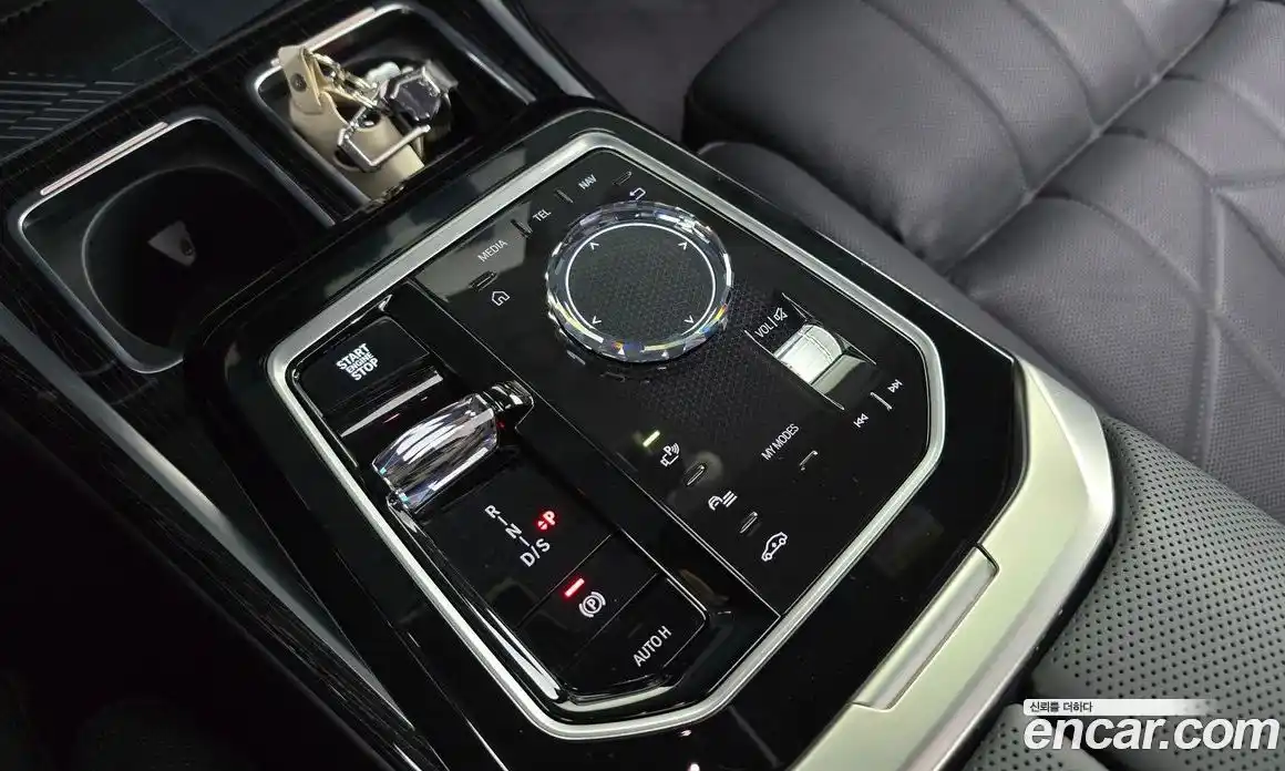 BMW 7 серия 2024 3.0 автомат (гидро), фото 9