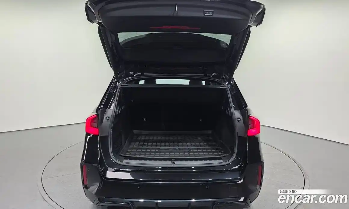 BMW X1 2023 2.0 автомат (гидро), фото 20