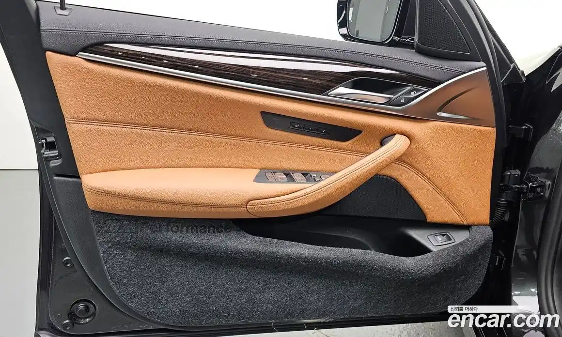 BMW 5 серия 2021 2.0 автомат (гидро), фото 14