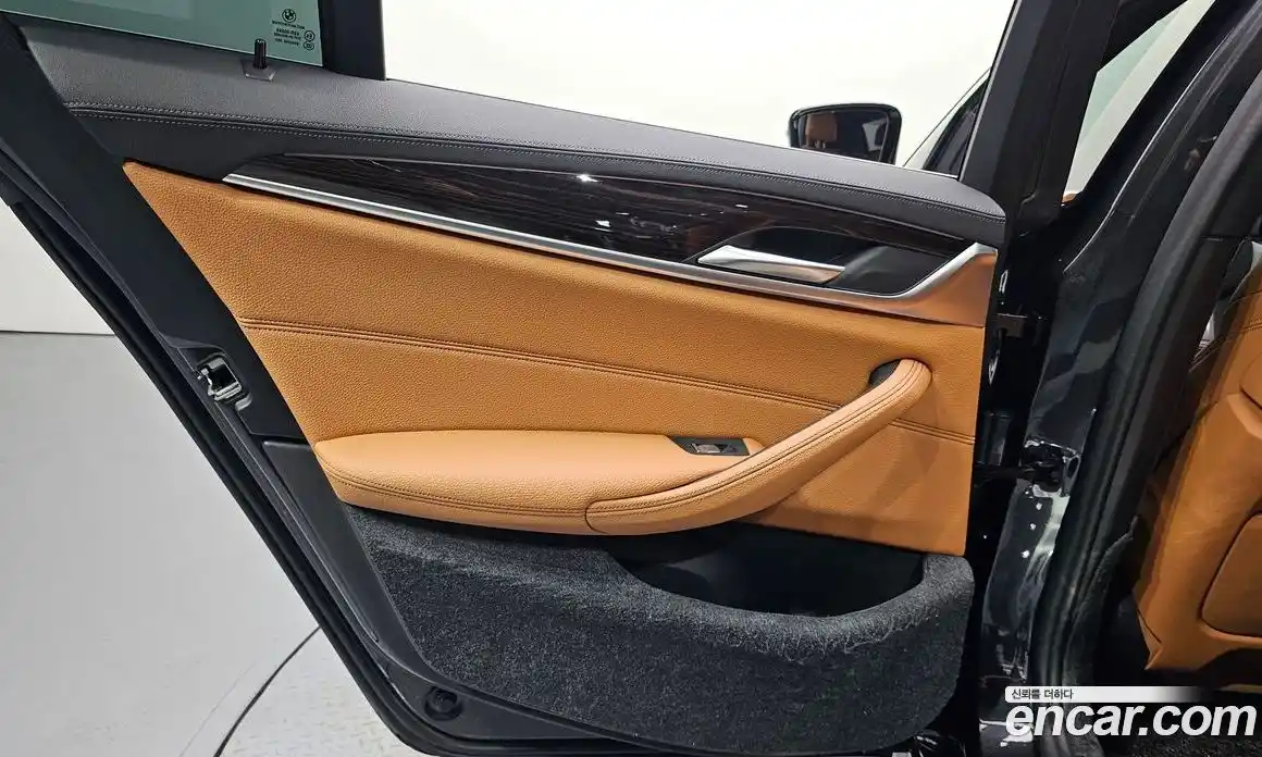 BMW 5 серия 2021 2.0 автомат (гидро), фото 15