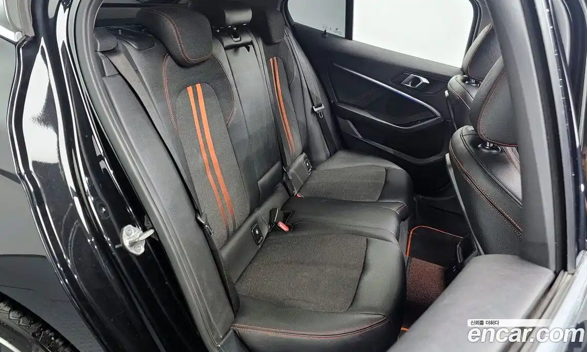 BMW 1 серия 2021 2.0 автомат (гидро), фото 16