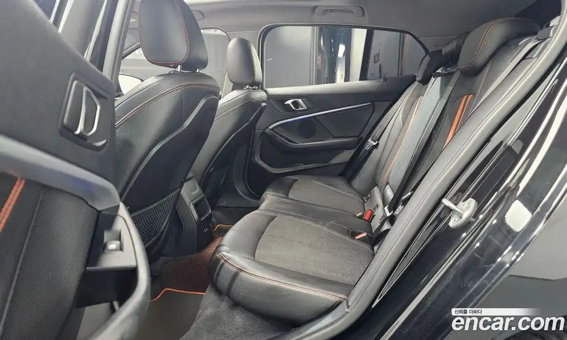 BMW 1 серия 2021 2.0 автомат (гидро), фото 17