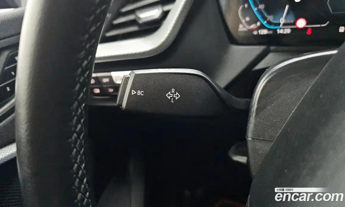 BMW 1 серия 2021 2.0 автомат (гидро), фото 24