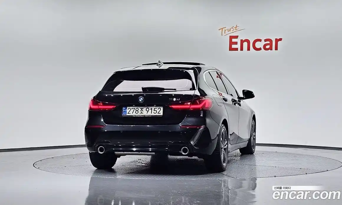 BMW 1 серия 2021 2.0 автомат (гидро), фото 3