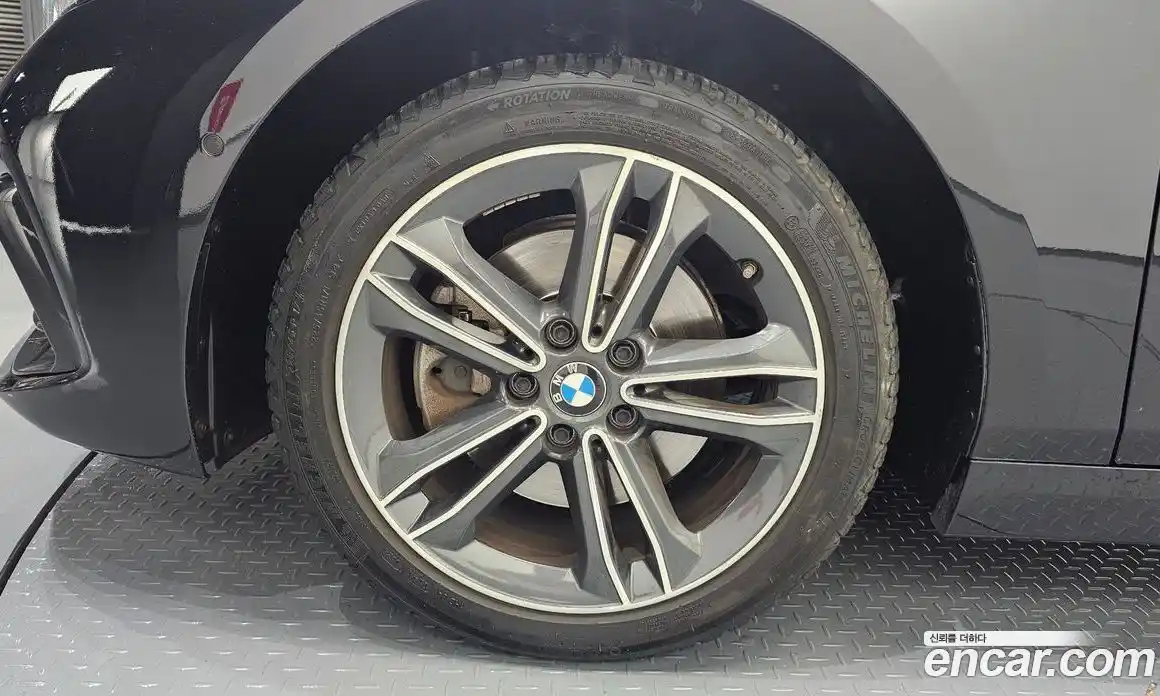 BMW 1 серия 2021 2.0 автомат (гидро), фото 4