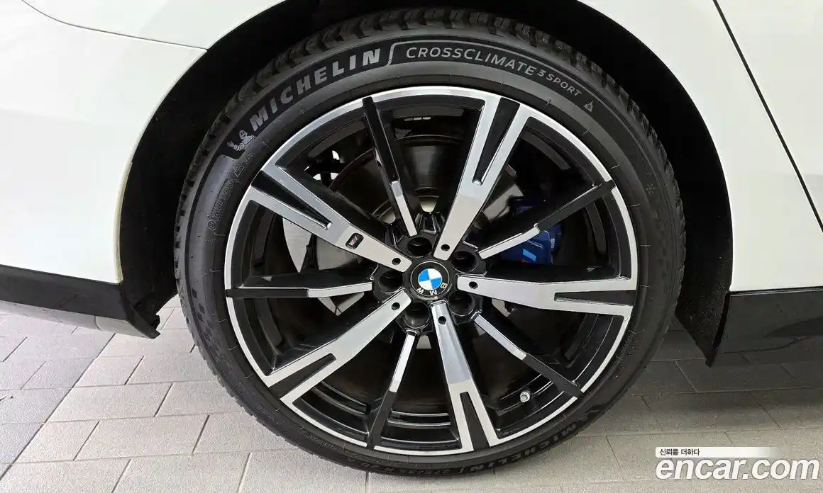 BMW 5 серия 2023 2.0 автомат (гидро), фото 5