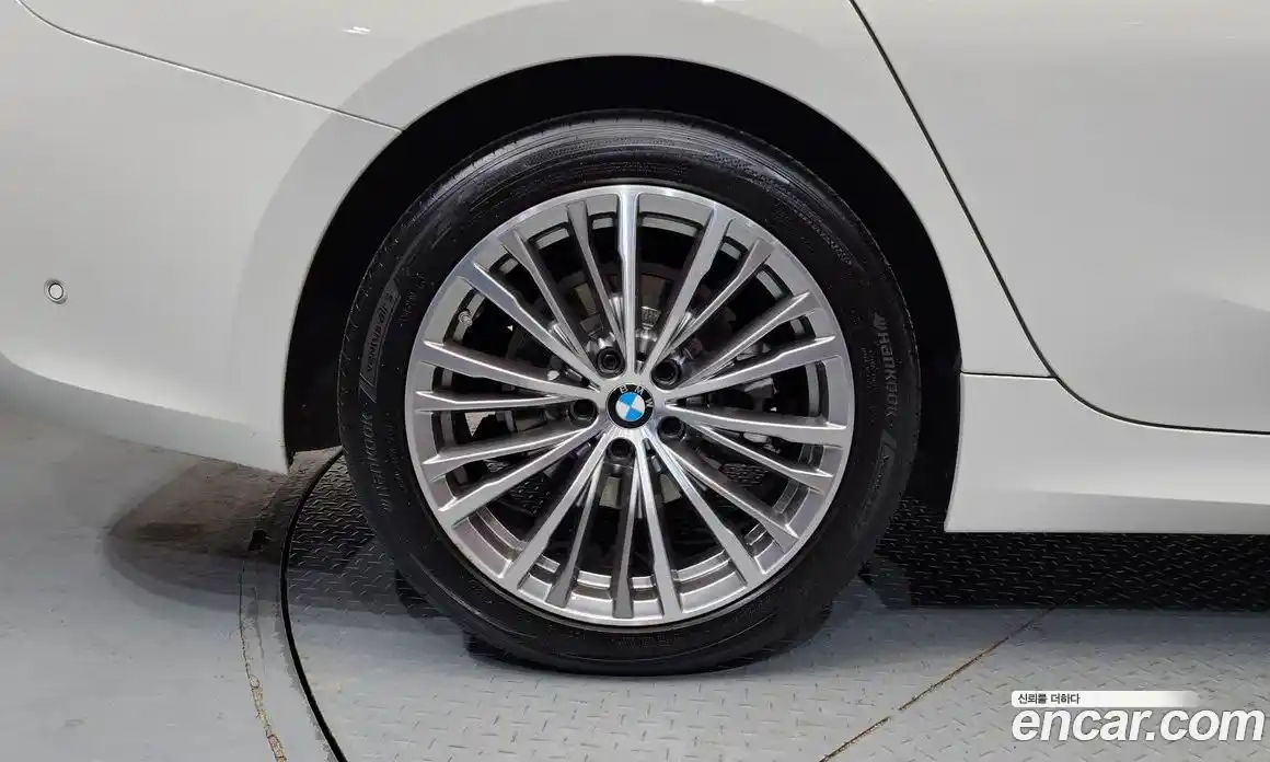 BMW 3 серия 2022 2.0 автомат (гидро), фото 5