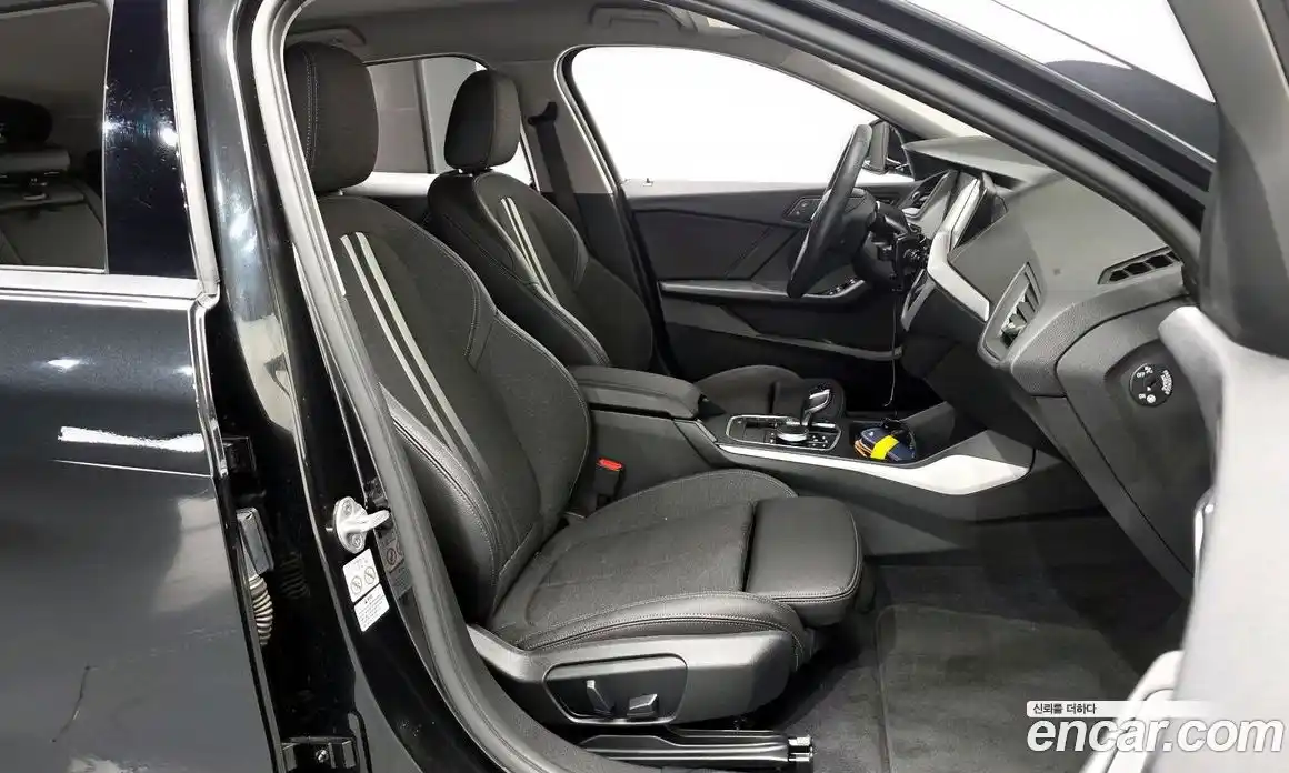 BMW 1 серия 2020 2.0 автомат (гидро), фото 16