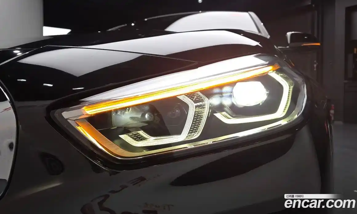 BMW 1 серия 2020 2.0 автомат (гидро), фото 8