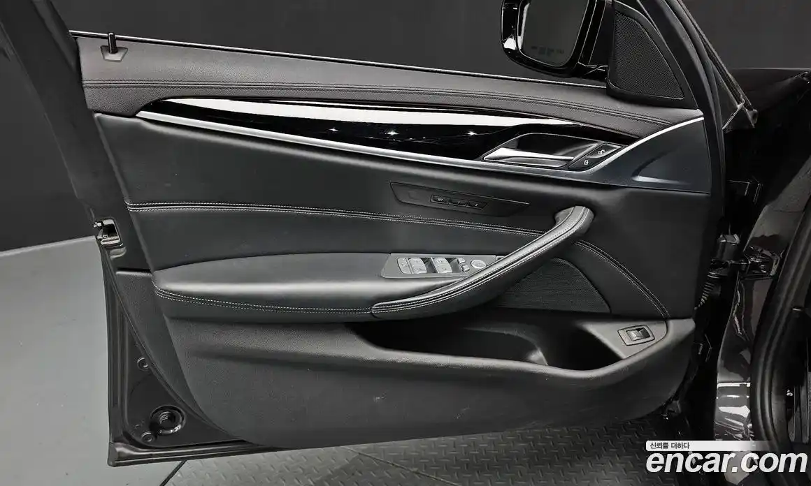 BMW 5 серия 2019 2.0 автомат (гидро), фото 14