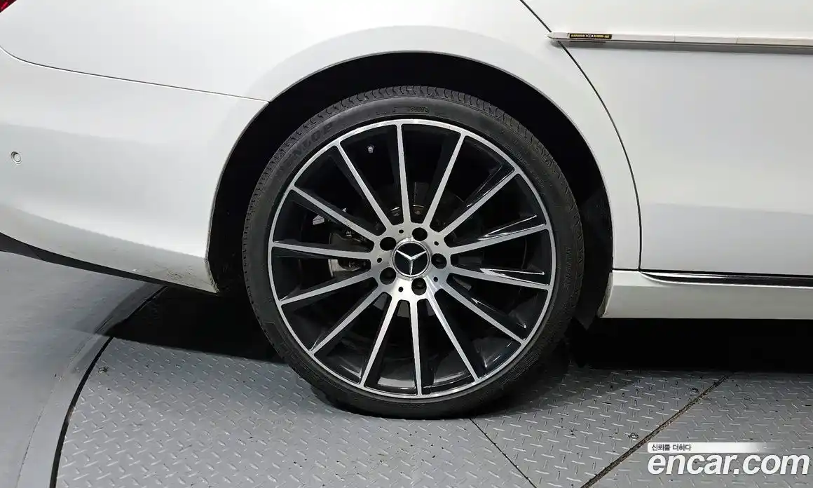Mercedes-Benz E-Class 2017 2.0 автомат (гидро), фото 5