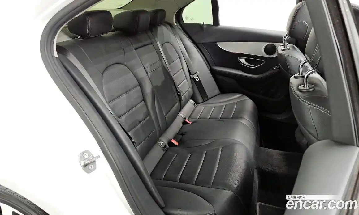 Mercedes-Benz C-Class 2017 2.1 гидро, фото 17 Mercedes-Benz C-Class 2017 2.1 гидро, фото 17