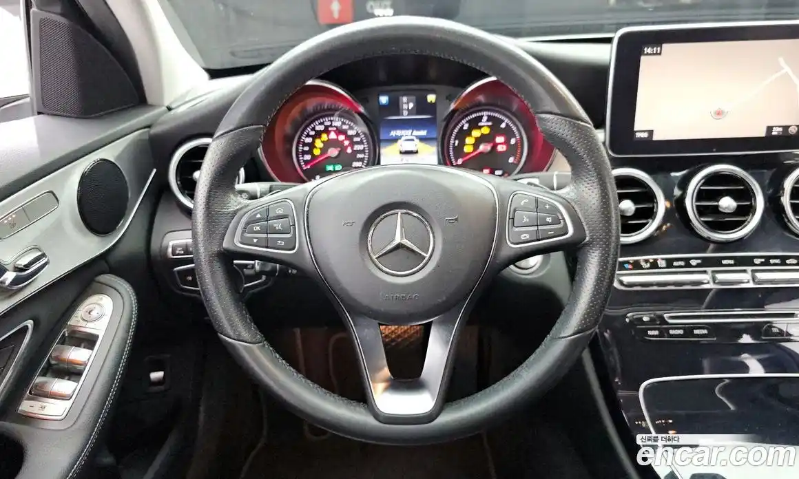 Mercedes-Benz C-Class 2017 2.1 гидро, фото 19 Mercedes-Benz C-Class 2017 2.1 гидро, фото 19