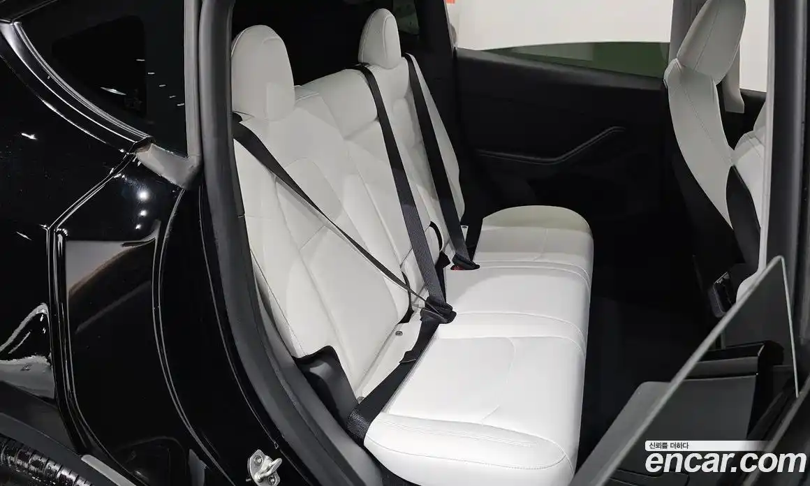 Tesla Model Y 2023 0.2 гидро, фото 18