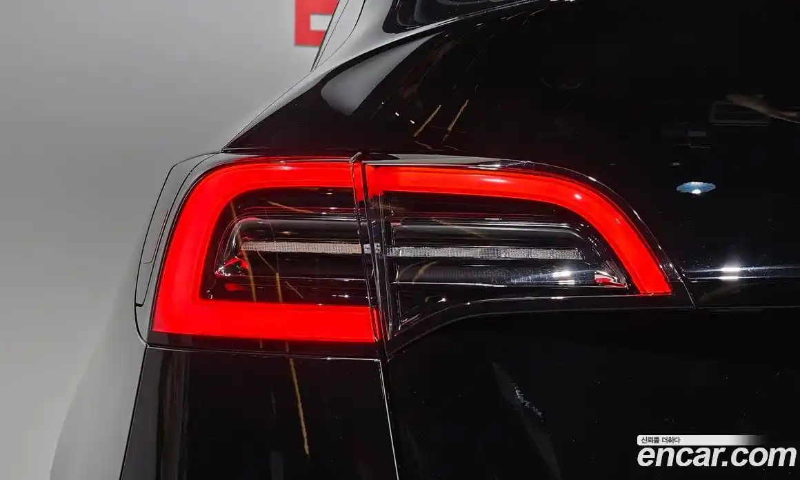 Tesla Model Y 2023 0.2 гидро, фото 9
