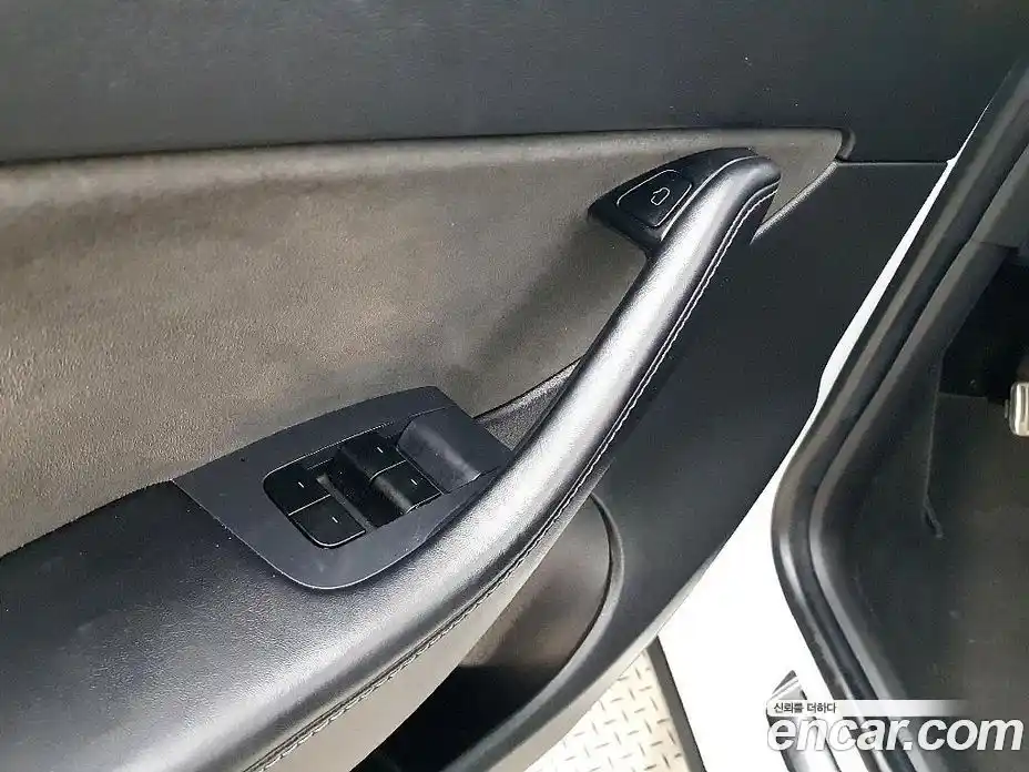 Tesla Model Y 2021 0.1 гидро, фото 12