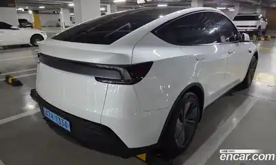 Tesla Model Y 2025 гидро, миниатюра 4