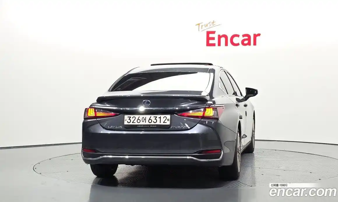 Lexus ES 2022 2.5 гидро, фото 4