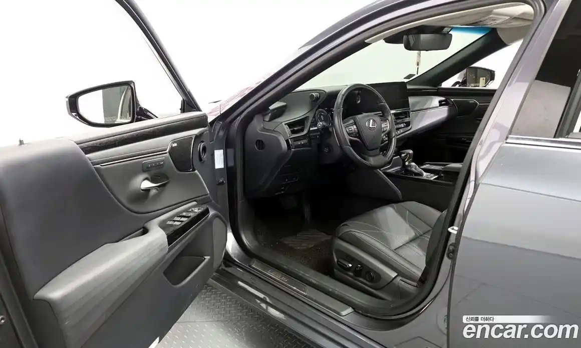 Lexus ES 2022 2.5 гидро, фото 10
