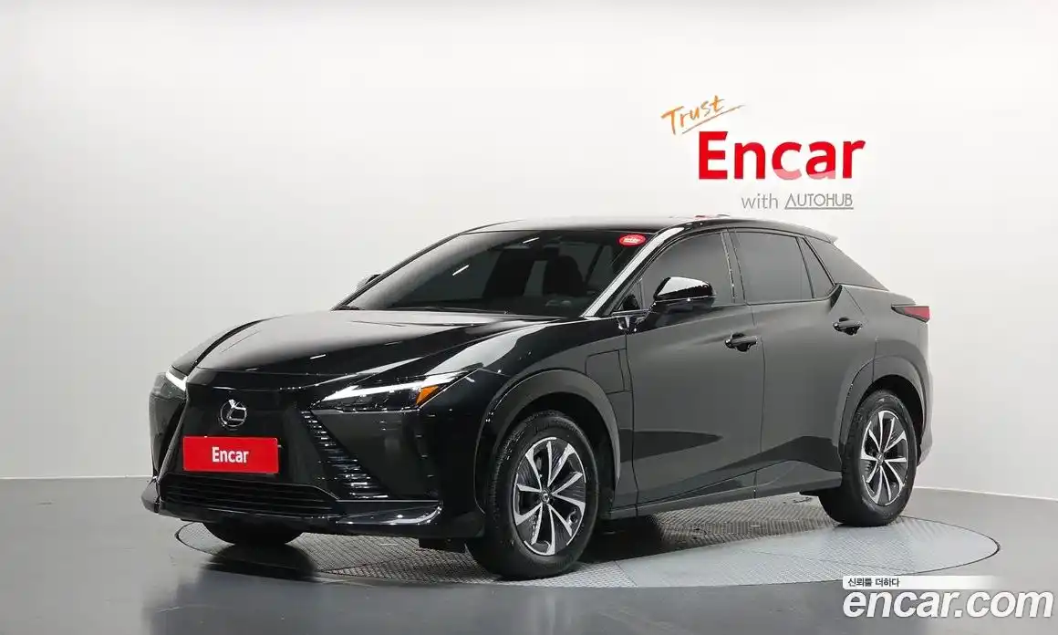 Lexus RZ 2023 0.2 гидро, фото 1