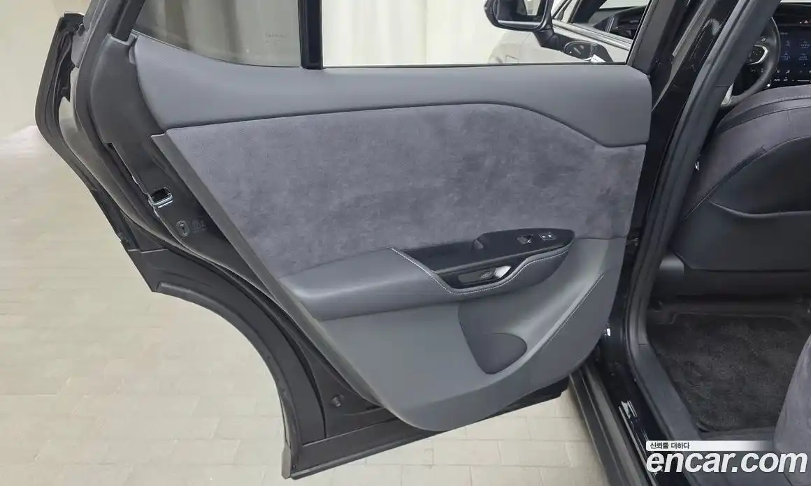 Lexus RZ 2023 0.2 гидро, фото 15