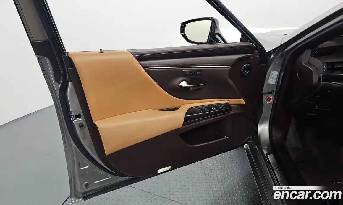Lexus ES 2021 2.5 гидро, фото 14