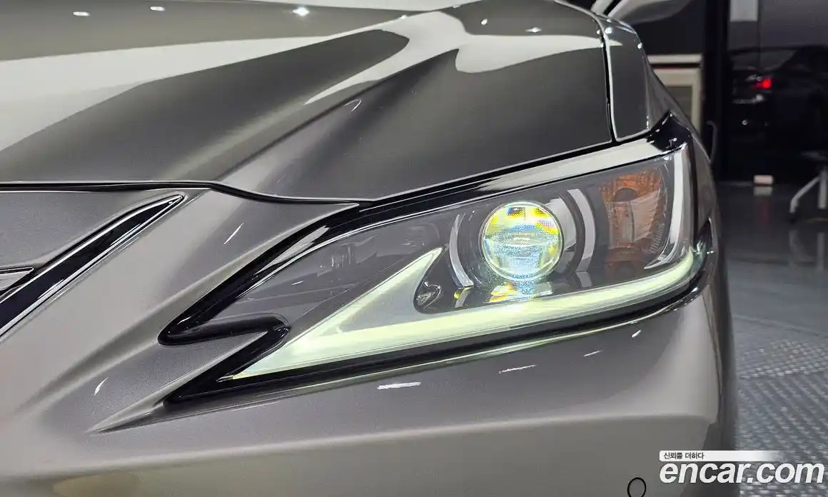 Lexus ES 2021 2.5 гидро, фото 8