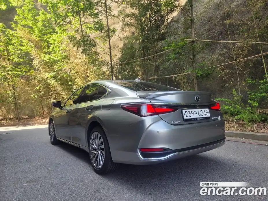Lexus ES 2025 2.5 гидро, фото 3
