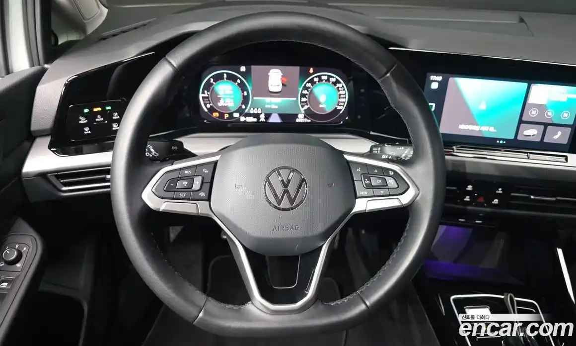 Volkswagen Golf 2024 2.0 автомат (гидро), фото 13