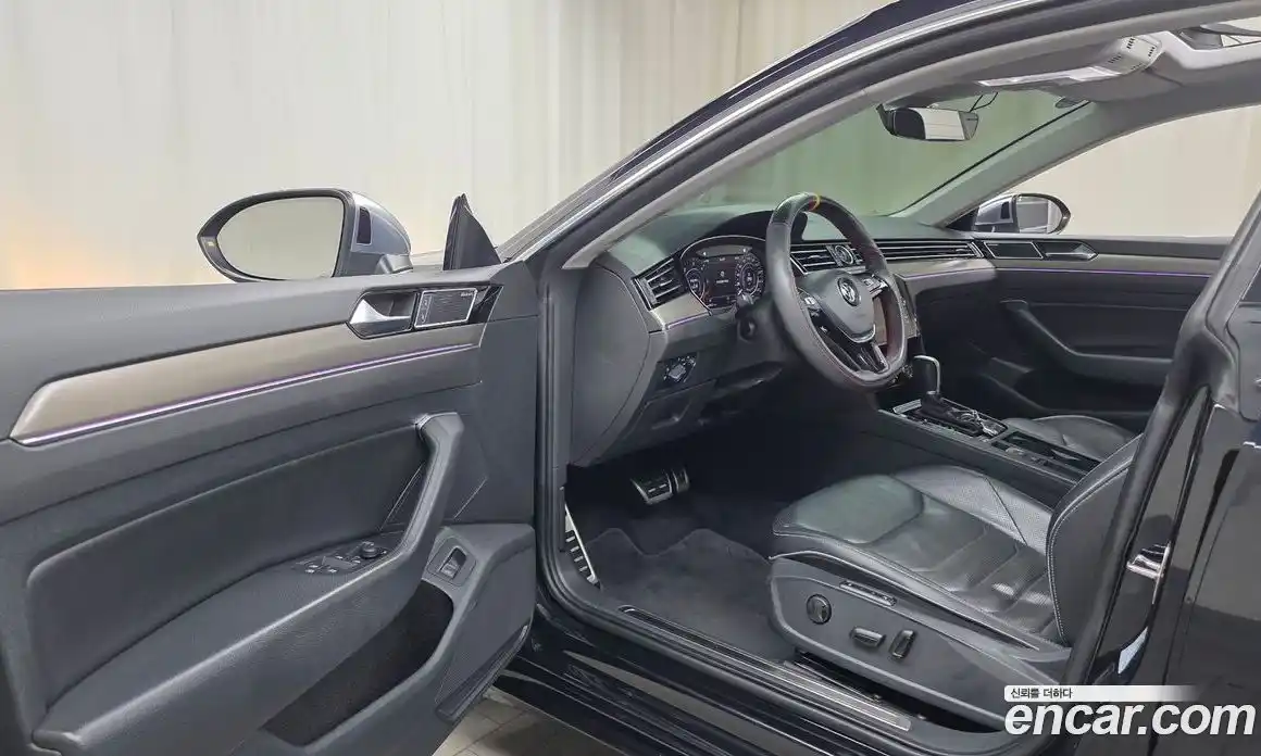 Volkswagen Arteon 2019 2.0 автомат (гидро), фото 13
