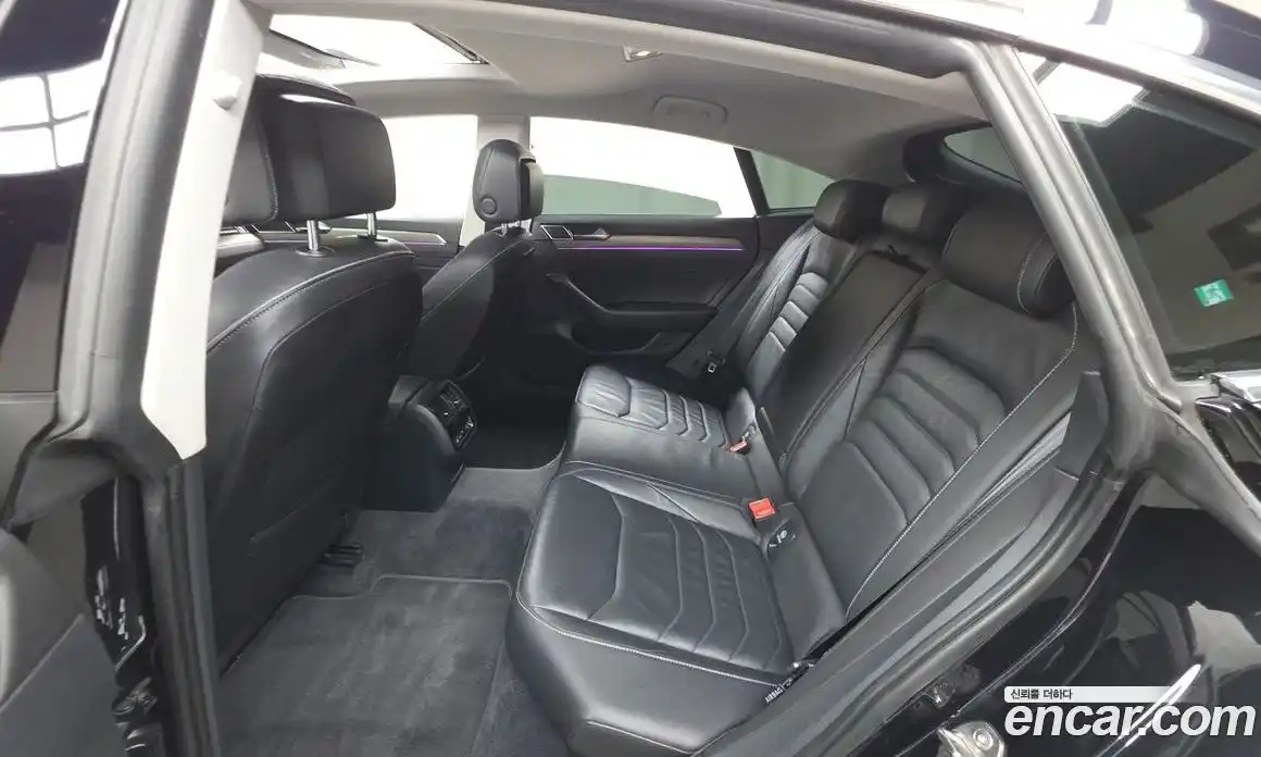Volkswagen Arteon 2019 2.0 автомат (гидро), фото 18