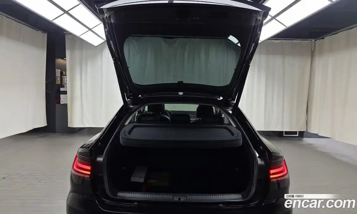 Volkswagen Arteon 2019 2.0 автомат (гидро), фото 23