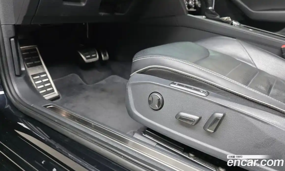 Volkswagen Arteon 2019 2.0 автомат (гидро), фото 28