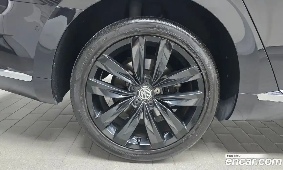 Volkswagen Arteon 2019 2.0 автомат (гидро), фото 5