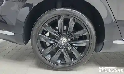 Volkswagen Arteon 2019 2.0 автомат (гидро), миниатюра 5