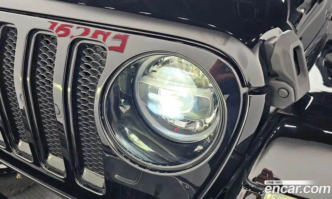 Jeep Wrangler 2021 2.0 автомат (гидро), фото 8